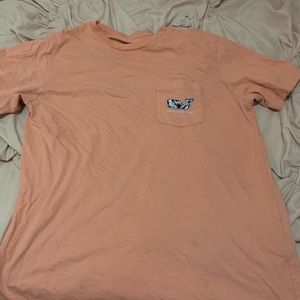 vineyard vines t-shirt